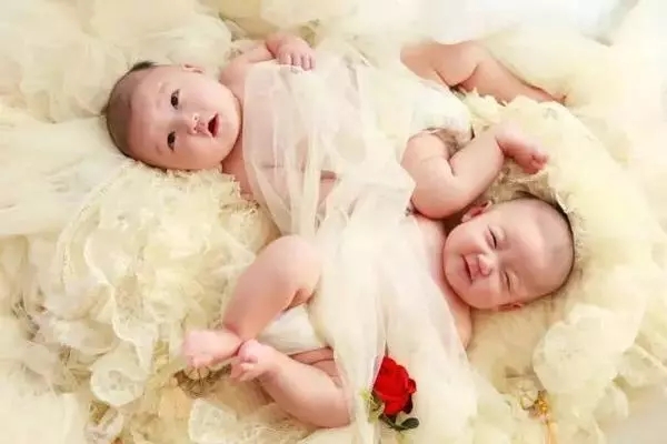 泰国试管婴儿双胞胎比单胎贵吗？