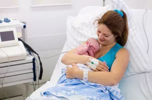 美国试管婴儿：剖腹产6小时后怎么翻身